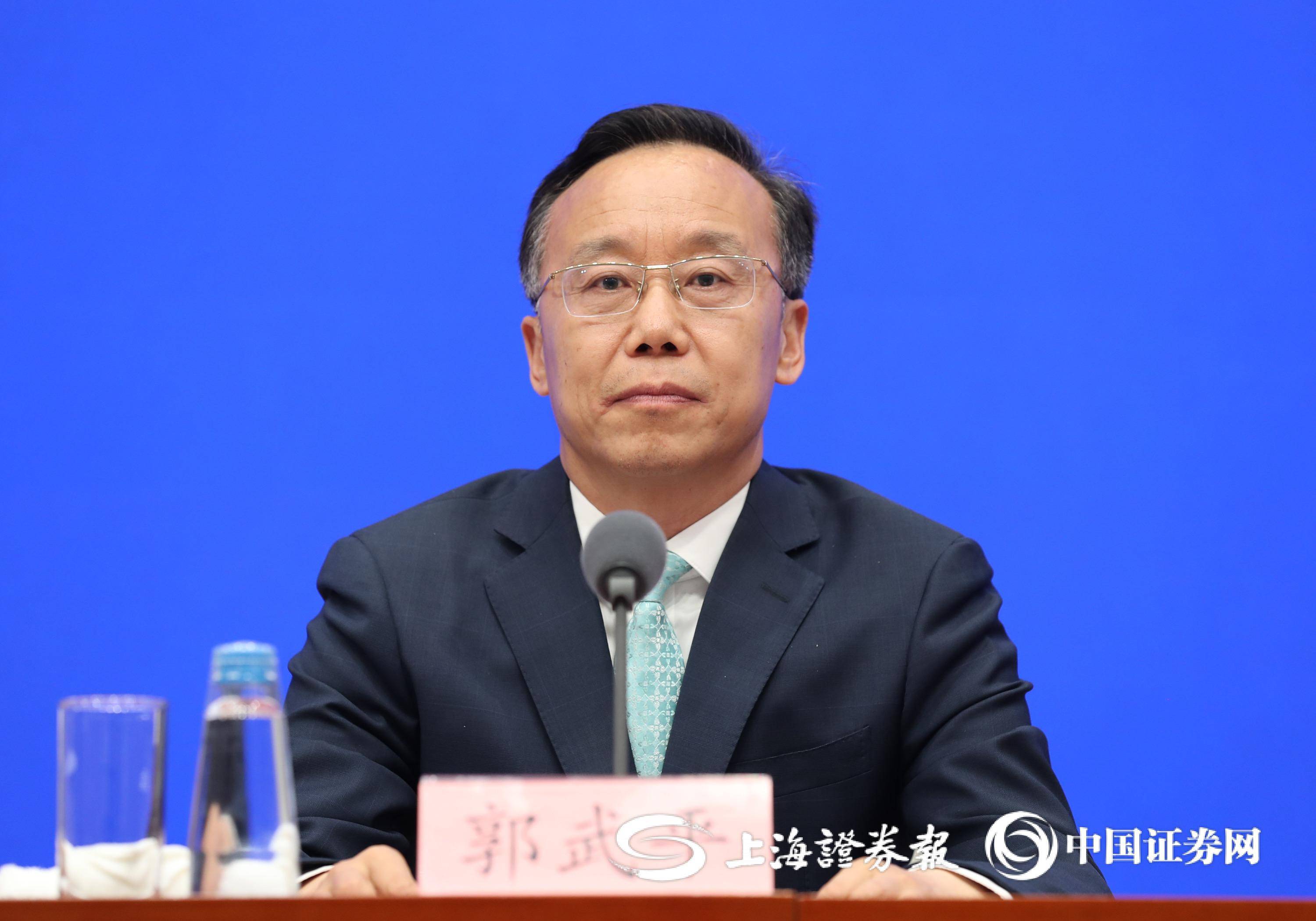 金融监管总局新闻发言人、政策研究司司长郭武平：高新技术企业贷款增速远高于各项贷款平均水平:贷款